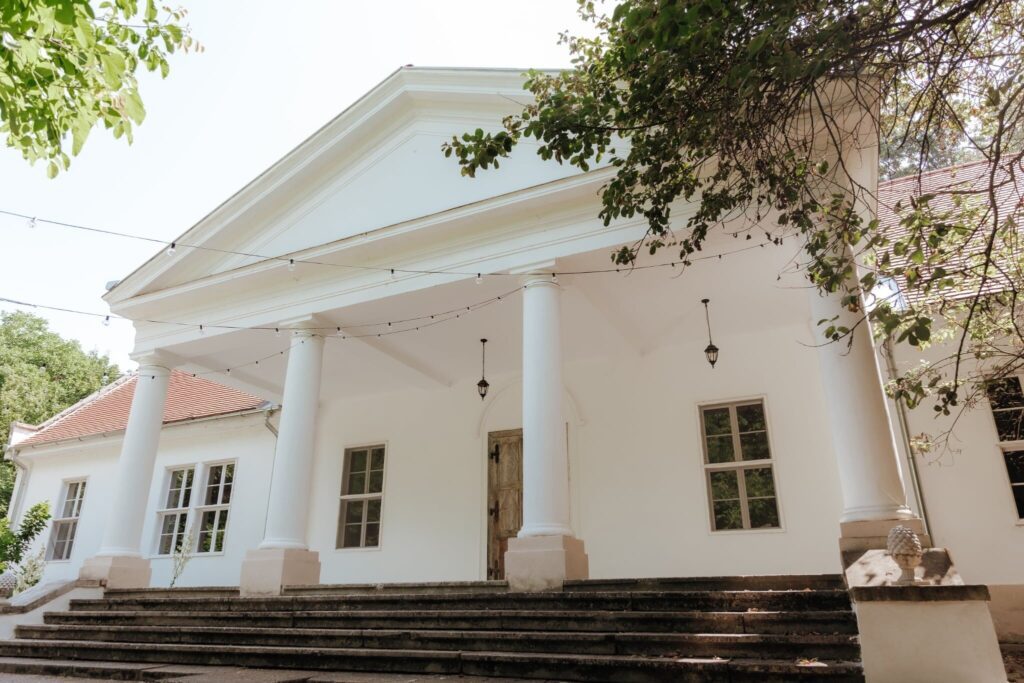 Eldugott települések és elképesztő szállások, amikről nem meglepő, ha még nem hallottál!