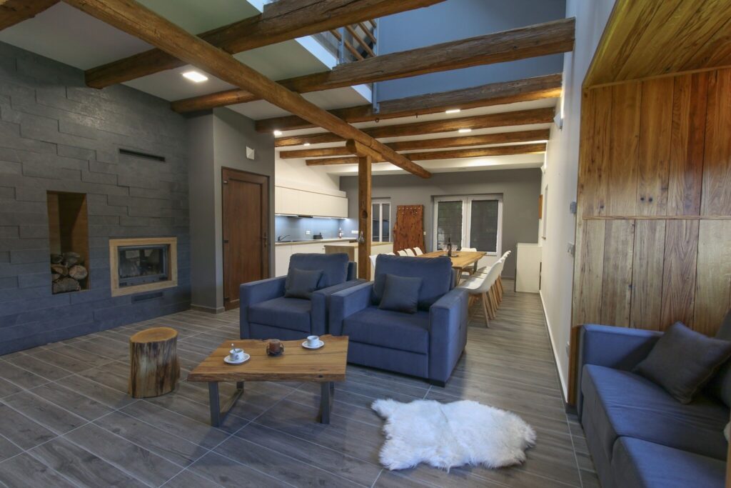 Lösz-szurdik tanösvények – Csontok, barlanglakások, bor és panoráma Szekszárdon  