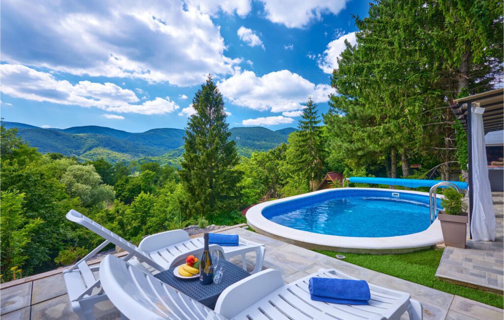 Vízesések, 500 lépcsős kihívás és középkori Medvevár Zágráb kapujában