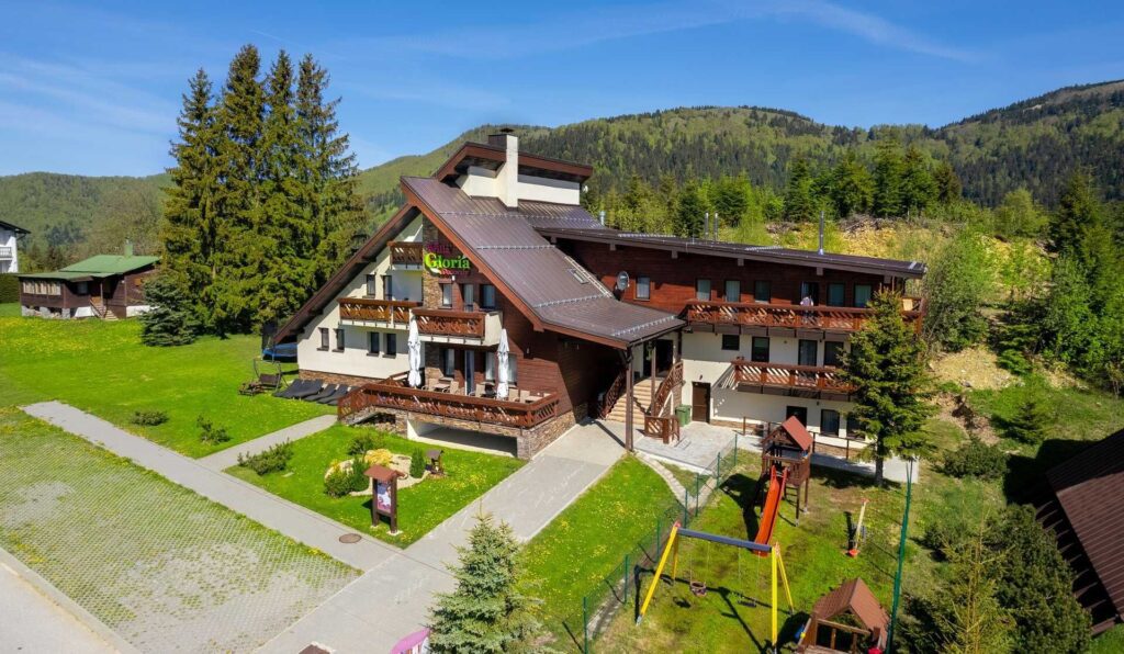 Felvidéki mesefalvak – Elvarázsol Úrvölgy és Besztercebánya környéke