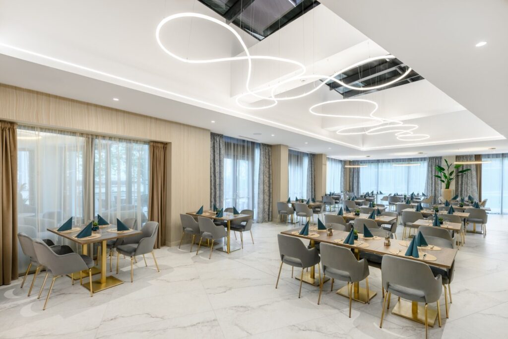 Hangolódj a karácsonyra a Balaton-partján: adventi hétvégék a Kenese Bay Gardenben